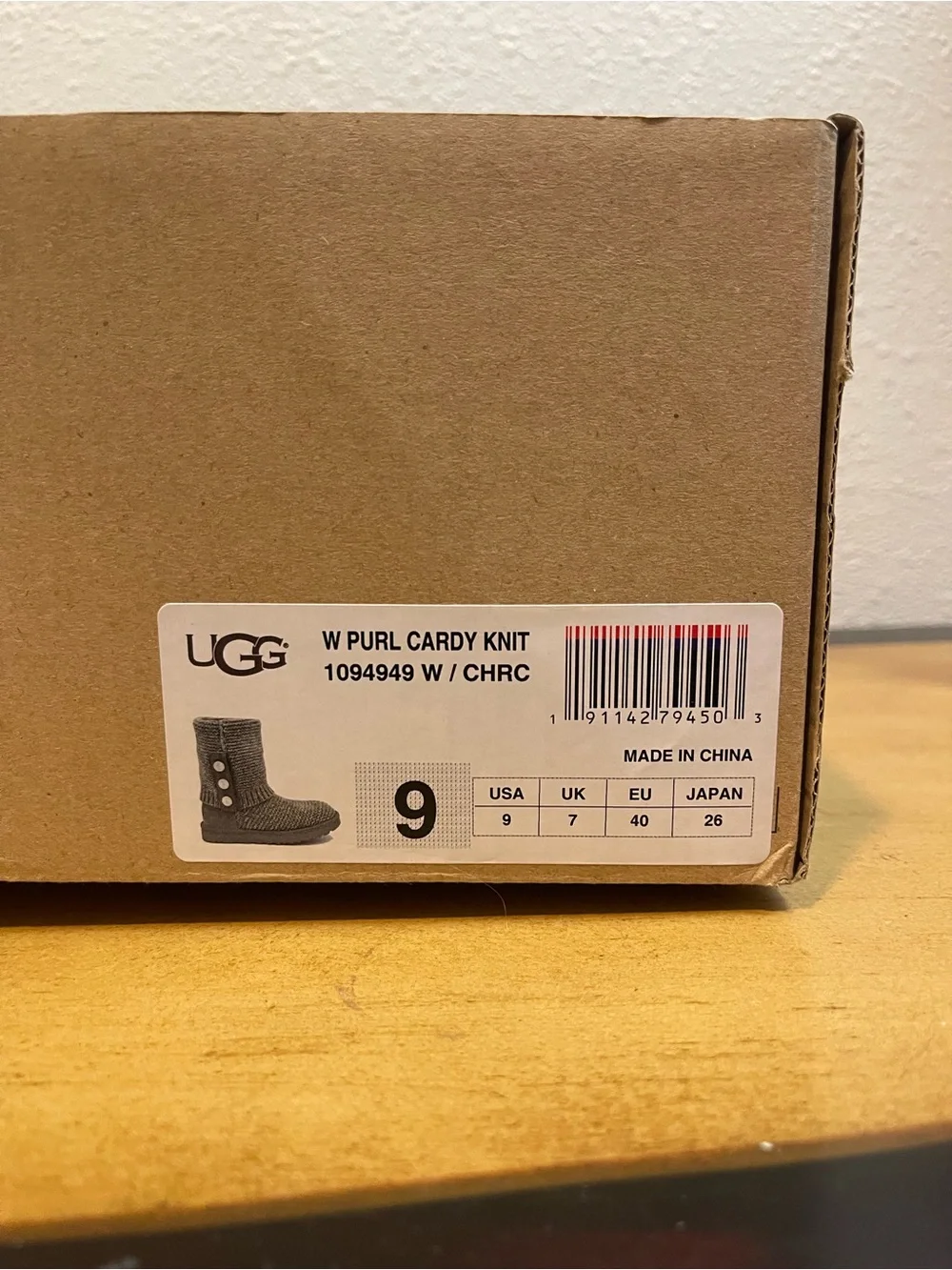 UGG W Purl Cardy Knit Boots Charcoal Grey Gold Metallic Sz 9